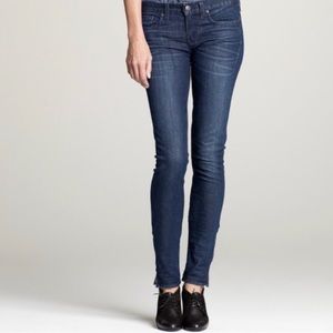J.Crew LNWT Flawless Toothpick Jean Women’s Size 29